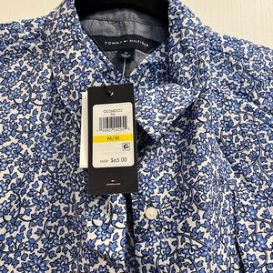 NWT Tommy Hilfiger sleeveless Button Down